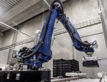 Kuka robots at Enorm Biofactory fill a new crate every seven seconds