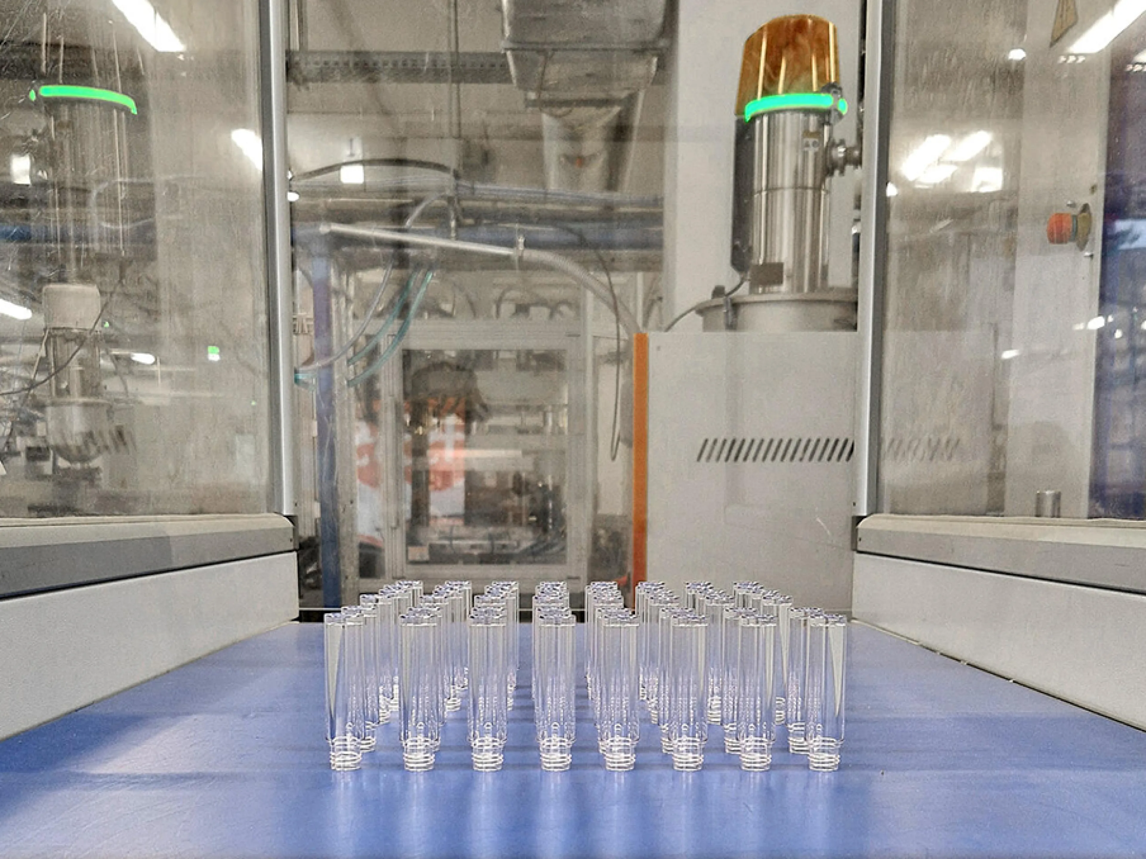 Bell manufactures primary packaging for makeup, eye shadow, and mascara on Wittmann injection molding machines