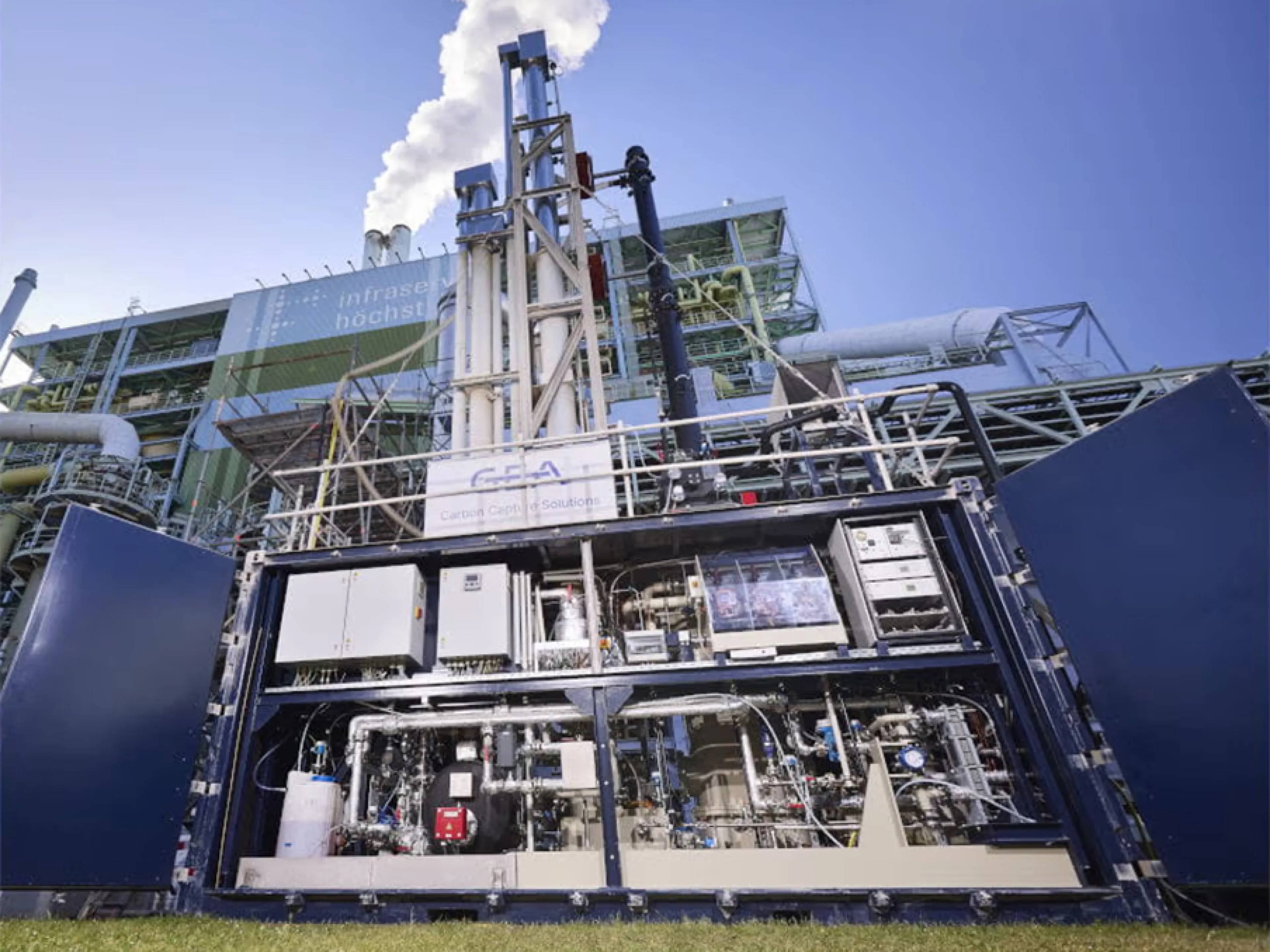 Gea's carbon capture pilot plant was connected to Infraserv Höchst's sewage sludge incineration plant, one of the largest and most modern of its kind in Germany