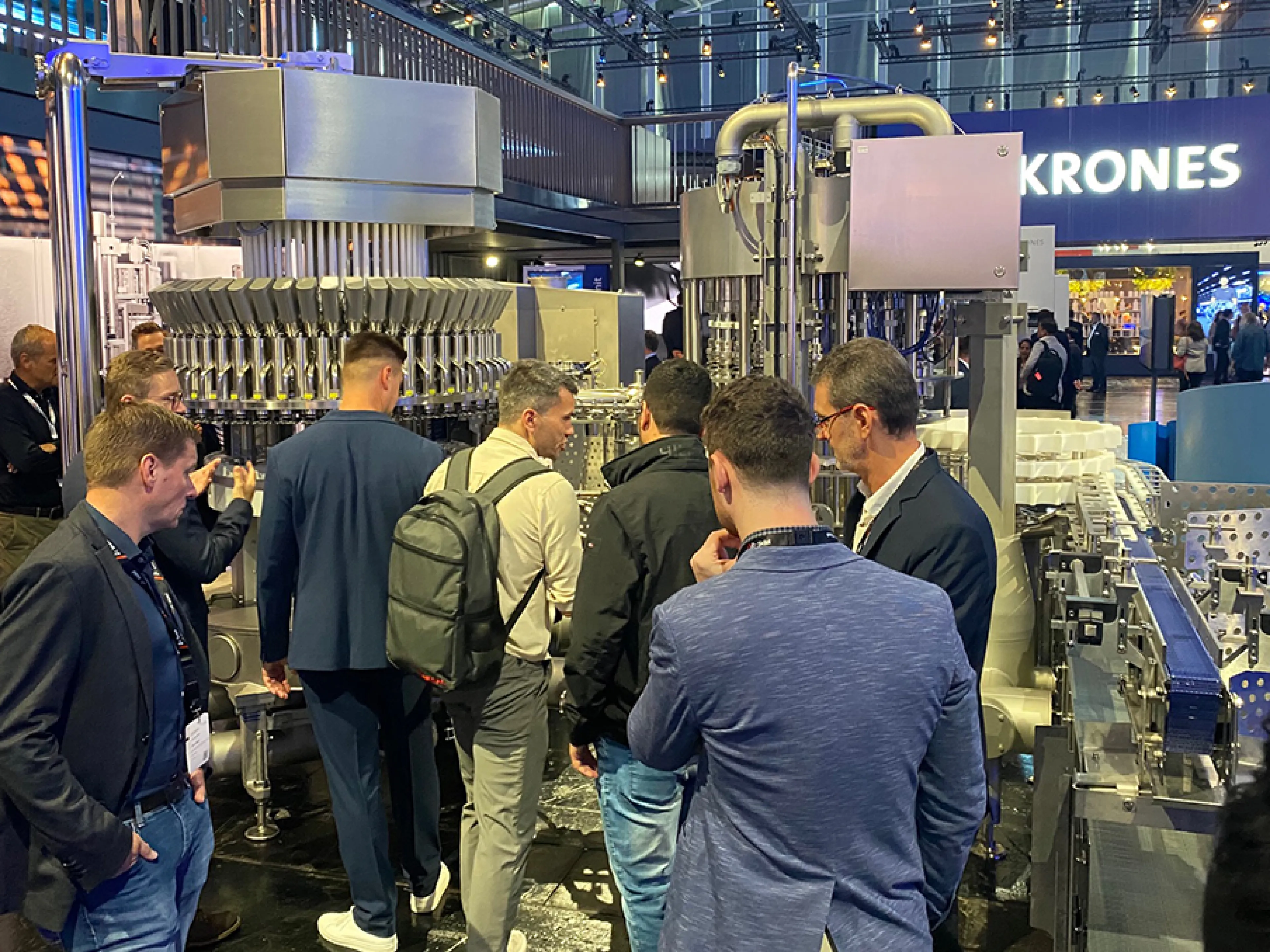 Krones expands its portfolio in process technology and filling and packaging technology through investments and acquisitions