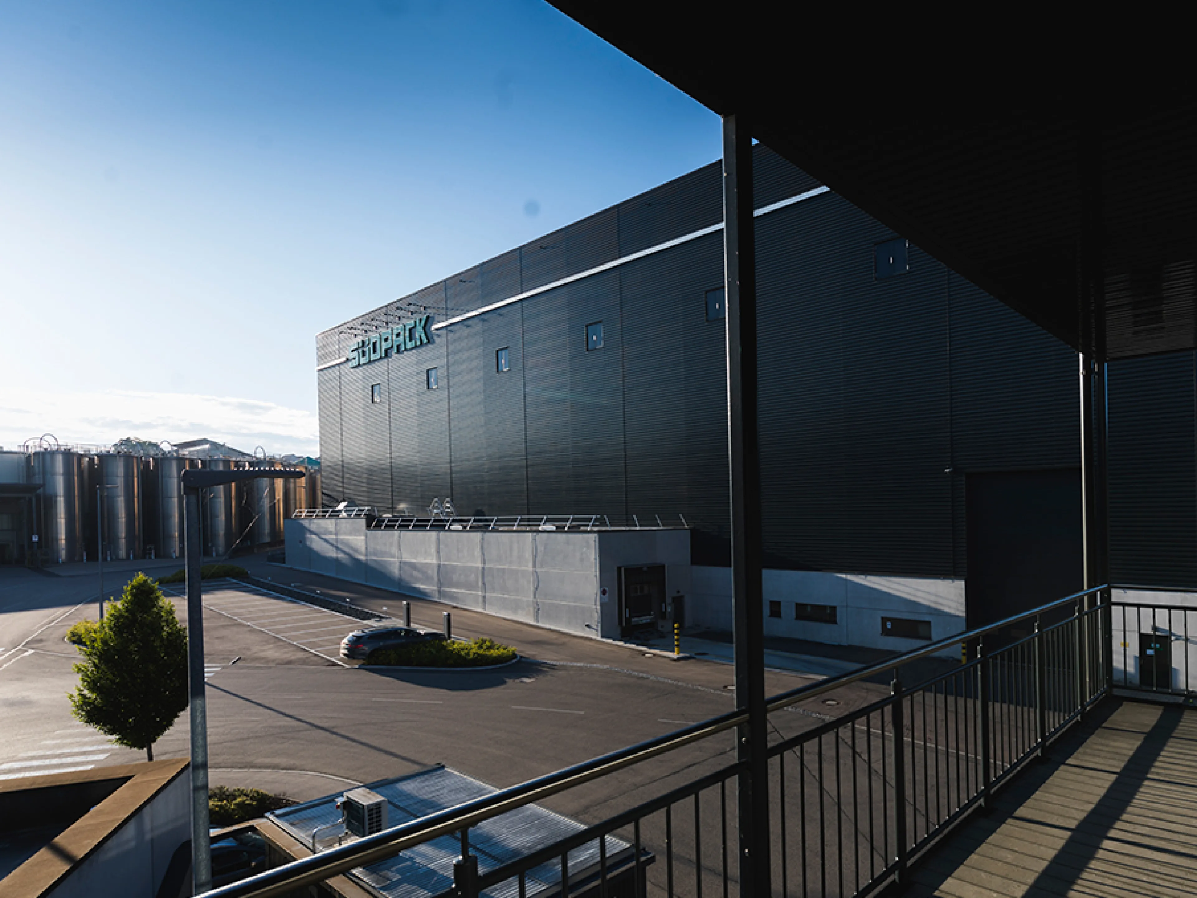 The high-performance films and packaging manufacturer Südpack (here at its headquarters in Ochsenhausen, Germany) is repositioning itself in the USA