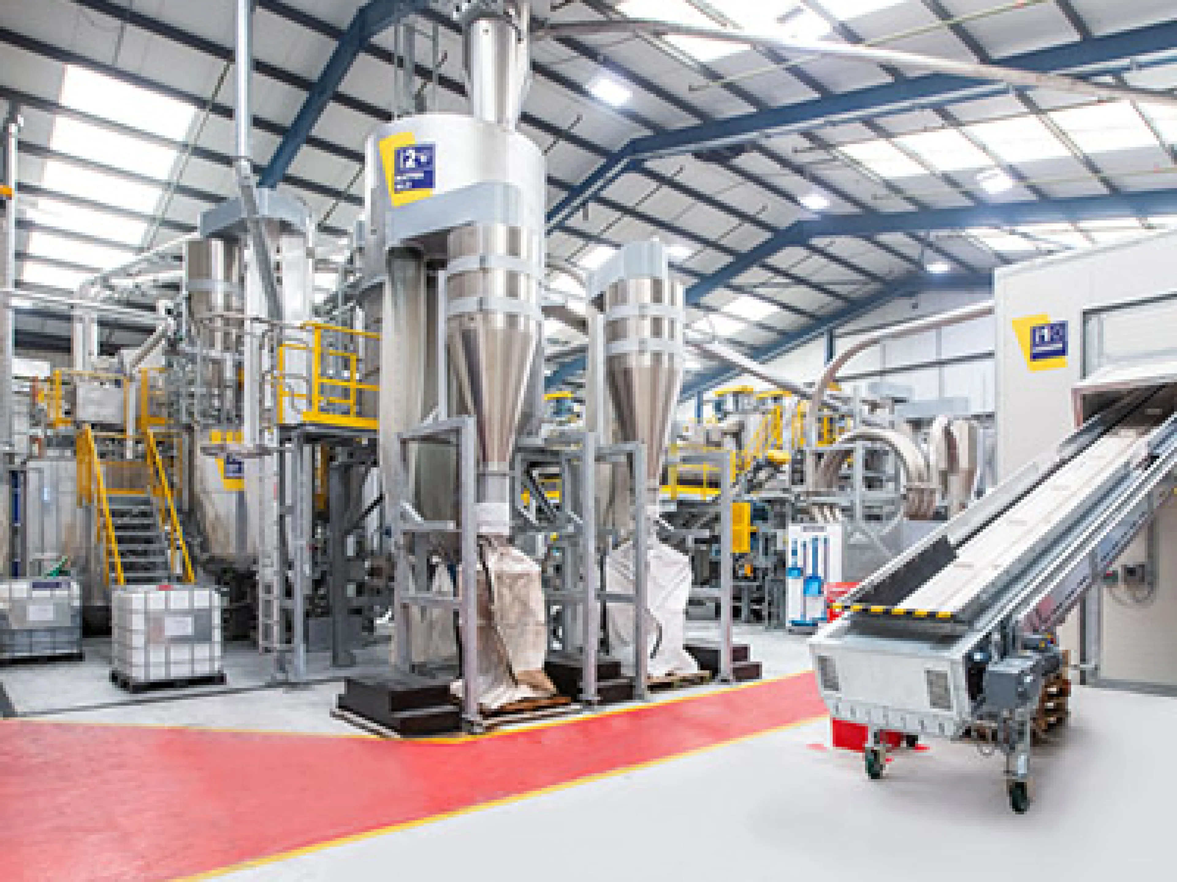 The deinking plant in Louth removes the ink from printed PE films and processes the material into granules