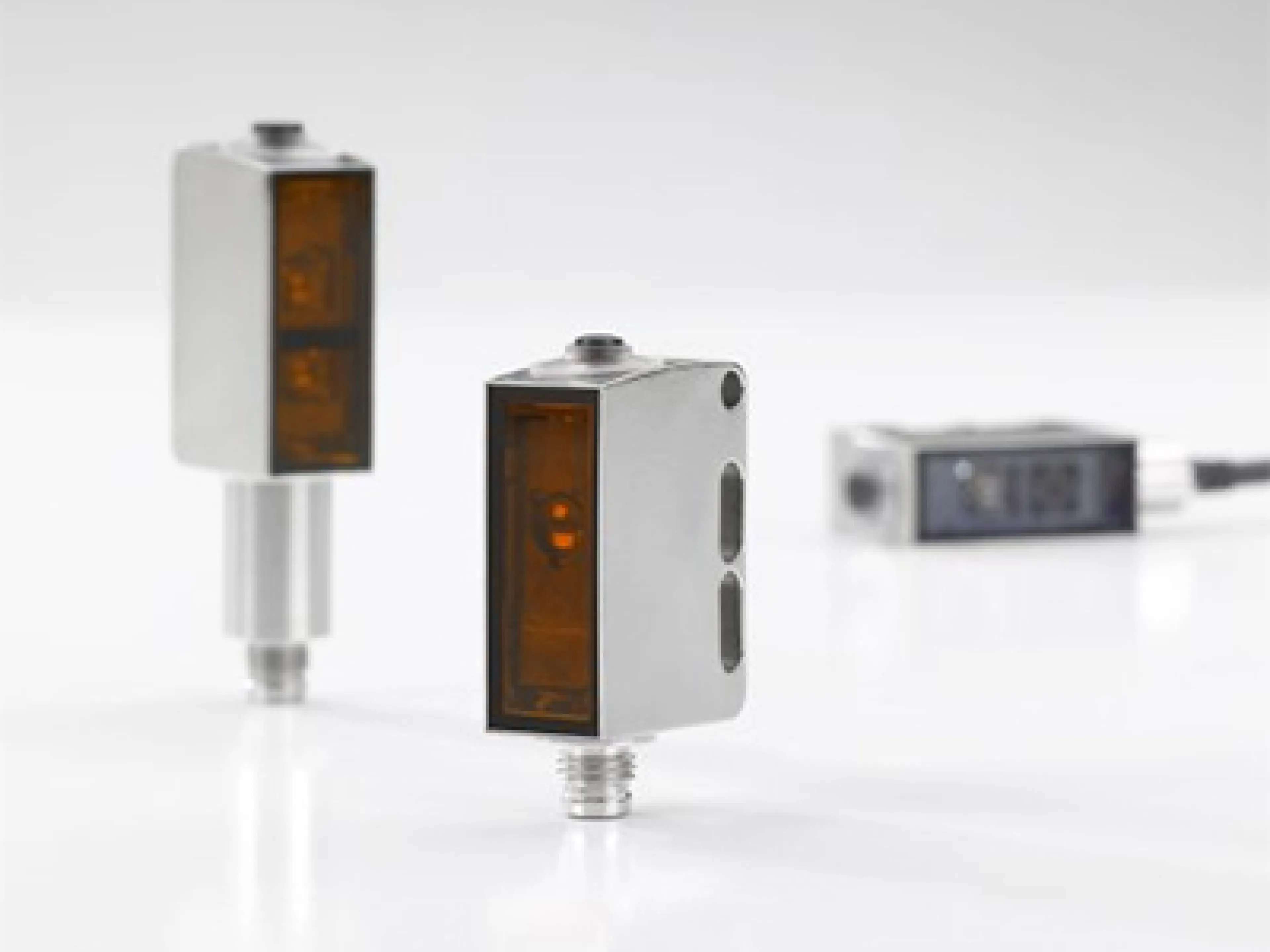Hygienic sensors for food production and packagin proccesses
