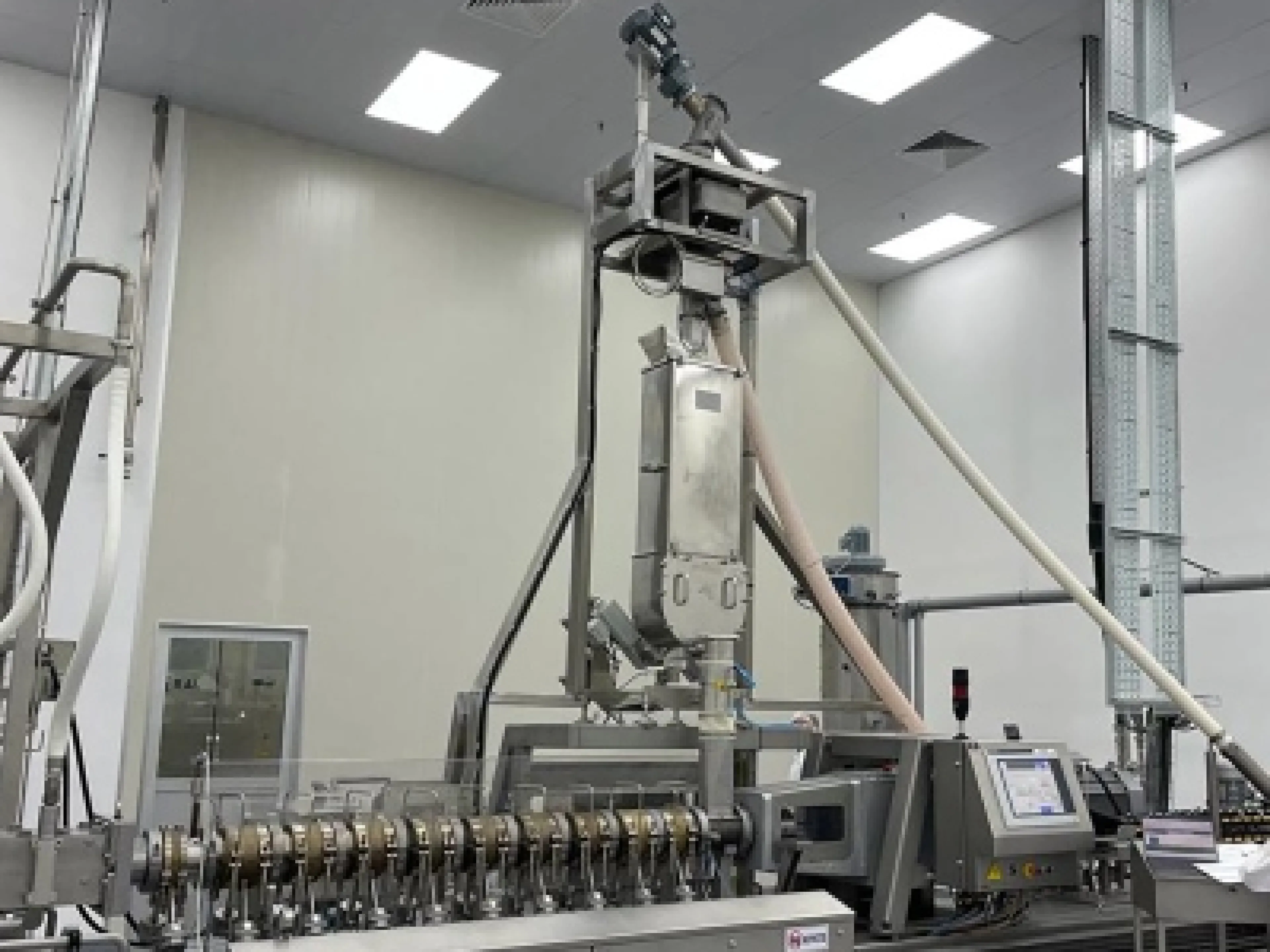 Built into the Cremer production line, the GLS metal detector from Sesotec helps to efficiently meet standards and requirements for safe and sustainable food processing