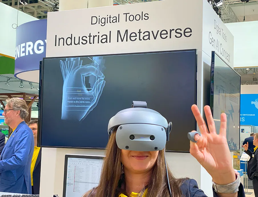 At the Hannover Messe, Harting showed how digital tools connect the virtual and real world.