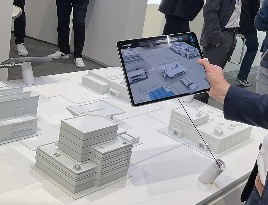 Mapping production facilities with digital twins and augmented reality