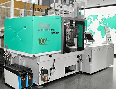 The Premium performance variant of the hybrid Allrounder 470 H has a precise clamping unit with planetary roller screw drive and an injection unit comprising the Arburg servo hydraulic system .