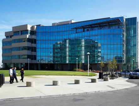 Roche plans to invest $50 billion in new production sites and R&D centers in the US. Existing plants will also be modernized and expanded. Photo: Roche Roche plans to invest $50 billion in new production sites and R&D centers in the US. Existing plants will also be modernized and expanded