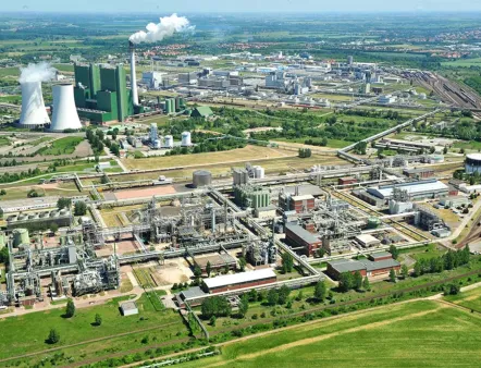 In addition to the Dow chlor-alkali and vinyl plants in Schkopau, the ethylene crackers in Böhlen and the basic siloxane production facility in Barry, UK, are also set to close